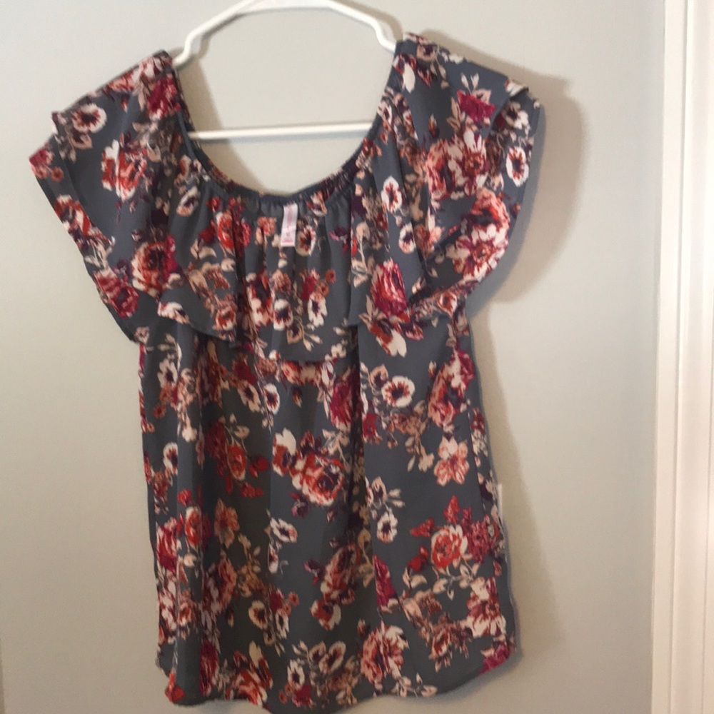Off shoulder peek a boo back blouse